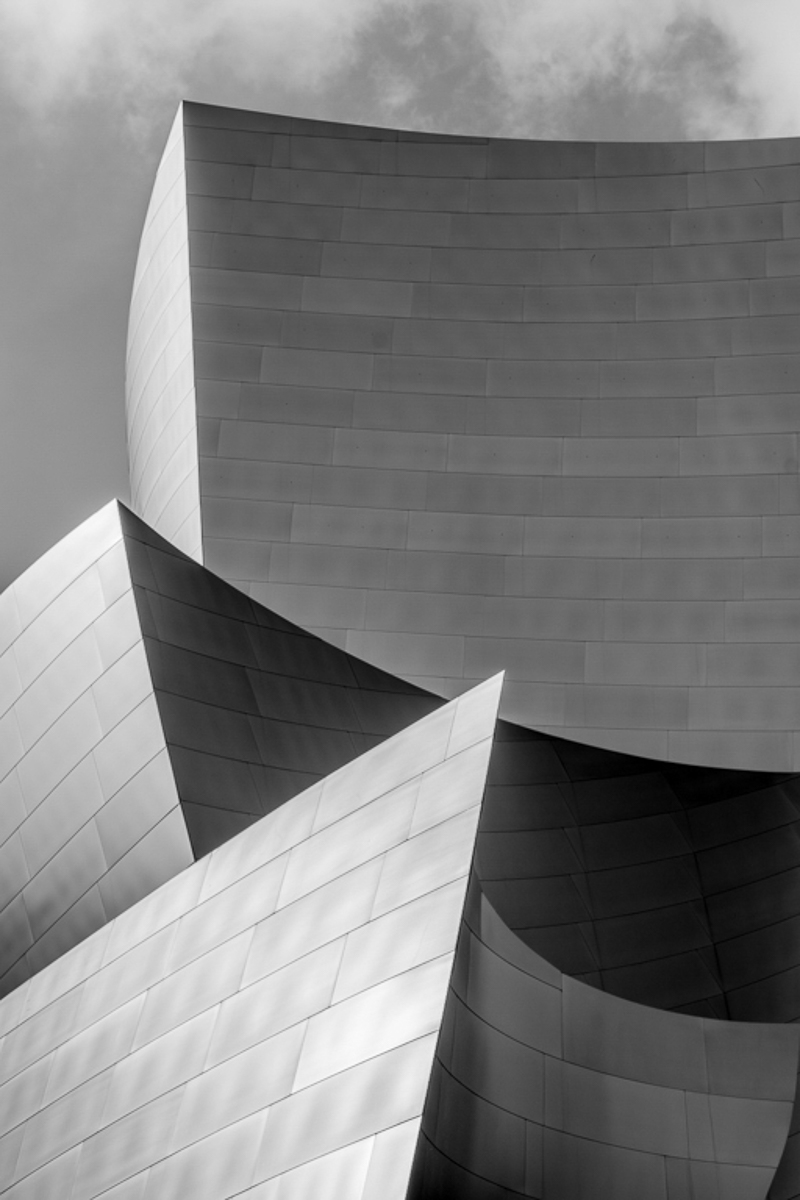 Curves & Edges of the Walt Disney Concert Hall LA
